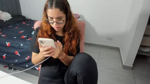 Snapshot of greciaruiz chatting on October 27, 2025, 11:31 pm GreciaRuiz online show from October 27, 2025, 11:31 pm