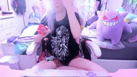 GreenEyedLovexo online show from February 13, 2025, 9:17 pm