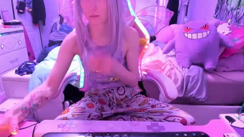 GreenEyedLovexo online show from February 20, 2025, 1:46 am