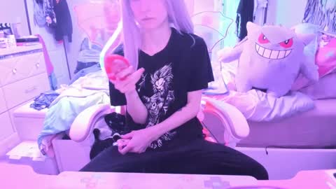 GreenEyedLovexo online show from February 21, 2025, 2:38 pm