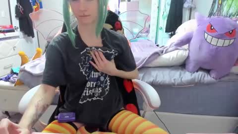 GreenEyedLovexo online show from October 3, 2025, 6:38 pm