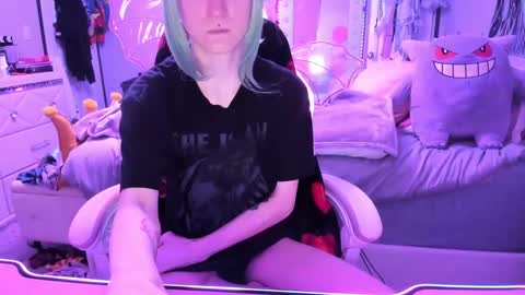 GreenEyedLovexo online show from October 10, 2025, 1:10 pm