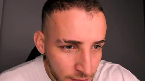 Snapshot of greeneyes_col chatting on October 10, 2025, 2:05 pm Juan online show from October 10, 2025, 2:05 pm