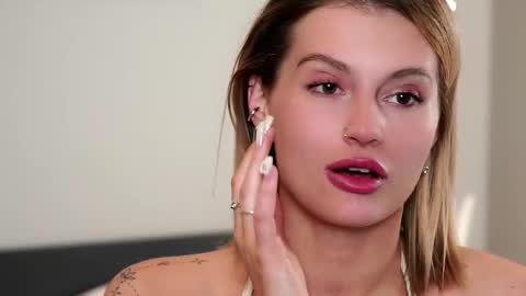 Snapshot of greengazon chatting on October 26, 2025, 1:06 pm Kelly online show from October 26, 2025, 1:06 pm