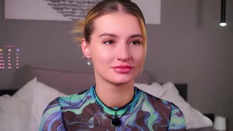 Snapshot of greengazon chatting on November 12, 2025, 1:55 pm Kelly online show from November 12, 2025, 1:55 pm