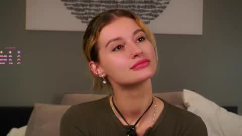 Snapshot of greengazon chatting on December 2, 2025, 12:54 pm Kelly online show from December 2, 2025, 12:54 pm