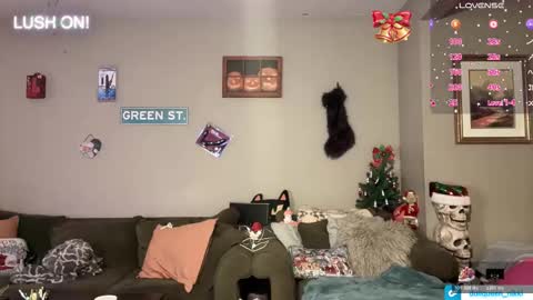 SexQueen Nikki online show from December 1, 2025, 6:18 am