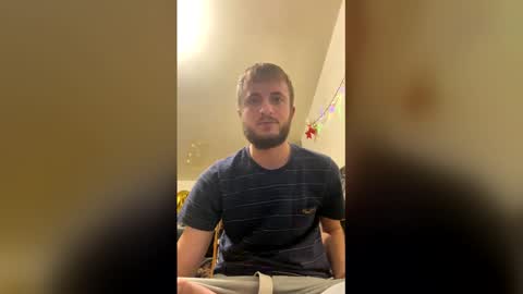 Grek32X online show from December 15, 2025, 7:51 pm