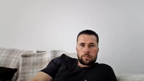 Snapshot of grenade20 chatting on October 29, 2025, 6:53 pm Grenade online show from October 29, 2025, 6:53 pm