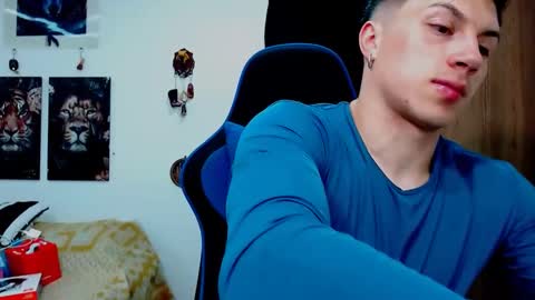 Snapshot of griego01 chatting on December 2, 2024, 2:31 am griego01 online show from December 2, 2024, 2:31 am