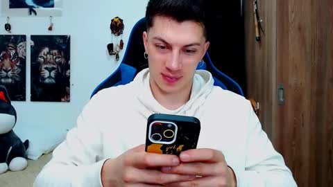 Snapshot of griego01 chatting on December 3, 2024, 4:14 am griego01 online show from December 3, 2024, 4:14 am