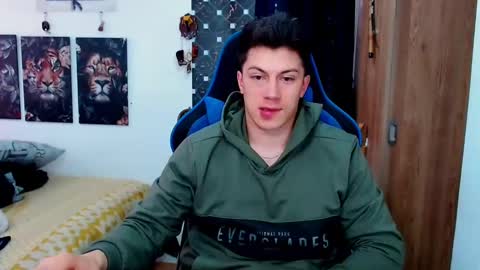 Snapshot of griego01 chatting on December 17, 2024, 5:58 pm griego01 online show from December 17, 2024, 5:58 pm