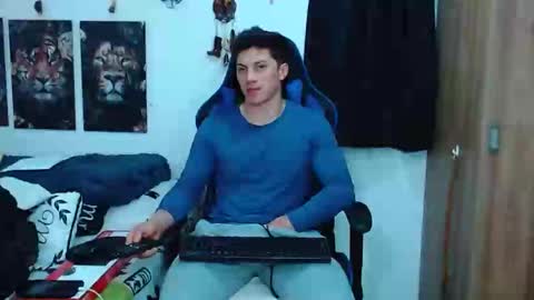 Snapshot of griego01 chatting on February 23, 2025, 1:46 am griego01 online show from February 23, 2025, 1:46 am