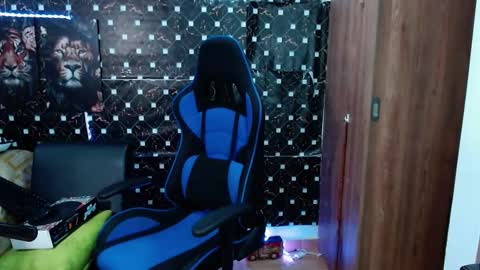 Snapshot of griego01 chatting on September 28, 2025, 5:46 am griego01 online show from September 28, 2025, 5:46 am