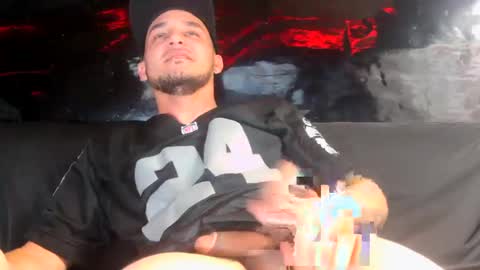 Snapshot of gripthahips chatting on February 11, 2025, 10:15 am Gripthahips online show from February 11, 2025, 10:15 am