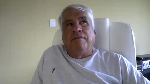 grisa01 online show from November 1, 2025, 3:03 pm