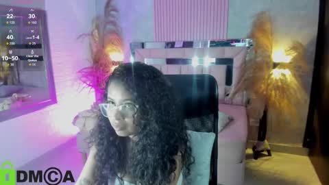 Snapshot of griselle_rousse chatting on November 23, 2025, 6:41 pm online show from November 23, 2025, 6:41 pm
