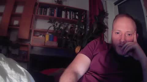 gruendamien online show from January 18, 2025, 5:10 am