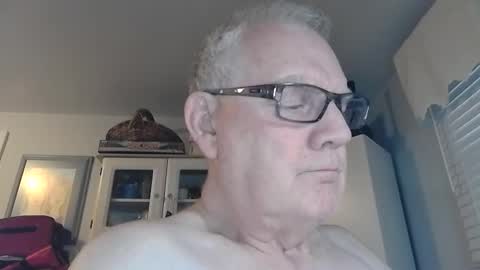 Horny Daddy online show from October 28, 2025, 12:52 pm