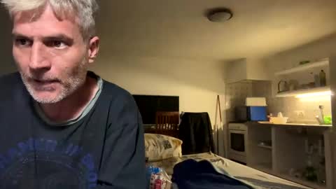 guardiannif_ online show from March 1, 2025, 9:37 pm