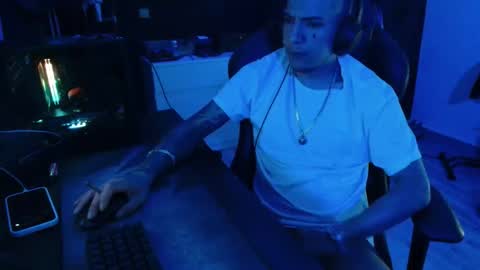 Snapshot of guayaco_ chatting on October 26, 2025, 3:56 am Guayaco online show from October 26, 2025, 3:56 am