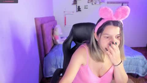 Hello Im Julieta Im 25 years old welcome to my room have fun and be happy. online show from October 14, 2025, 1:28 am