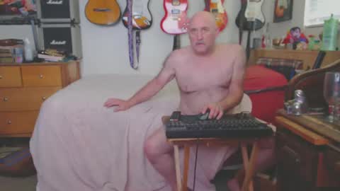 Snapshot of guitarsexgod chatting on February 15, 2025, 6:01 pm Mario online show from February 15, 2025, 6:01 pm