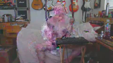 Snapshot of guitarsexgod chatting on February 17, 2025, 9:41 pm Mario online show from February 17, 2025, 9:41 pm