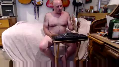 Snapshot of guitarsexgod chatting on February 24, 2025, 11:10 am Mario online show from February 24, 2025, 11:10 am