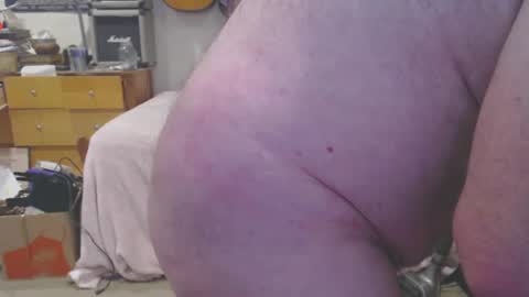 Snapshot of guitarsexgod chatting on March 2, 2025, 4:39 am Mario online show from March 2, 2025, 4:39 am