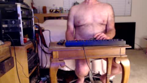 Snapshot of guitarsexgod chatting on March 9, 2025, 1:26 pm Mario online show from March 9, 2025, 1:26 pm