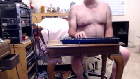 Snapshot of guitarsexgod chatting on March 9, 2025, 6:43 pm Mario online show from March 9, 2025, 6:43 pm