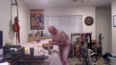 Snapshot of guitarsexgod chatting on October 26, 2025, 3:34 am Mario online show from October 26, 2025, 3:34 am