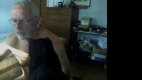 Roy online show from December 2, 2025, 7:53 pm