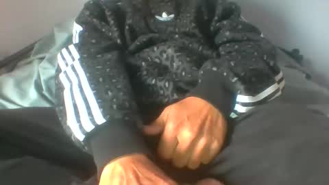 Snapshot of gunishment chatting on October 21, 2025, 1:12 pm gunishment online show from October 21, 2025, 1:12 pm