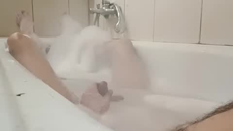 Snapshot of gunwo80 chatting on February 23, 2025, 7:33 am gunwo80 online show from February 23, 2025, 7:33 am