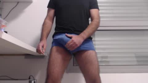 Snapshot of guy11guy chatting on February 23, 2025, 5:18 pm guy11guy online show from February 23, 2025, 5:18 pm