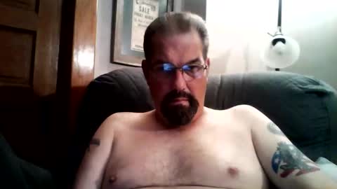 Snapshot of guy4fun8 chatting on September 21, 2025, 5:31 am guy4fun8 online show from September 21, 2025, 5:31 am