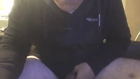 Snapshot of guy8inches4u chatting on October 10, 2025, 10:14 am guy8inches4u online show from October 10, 2025, 10:14 am