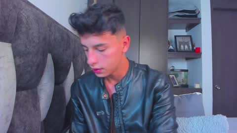 Snapshot of guy_twinks chatting on January 13, 2025, 11:17 pm Gabriel online show from January 13, 2025, 11:17 pm