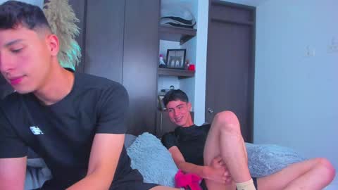 Snapshot of guy_twinks chatting on January 15, 2025, 7:55 pm Gabriel online show from January 15, 2025, 7:55 pm