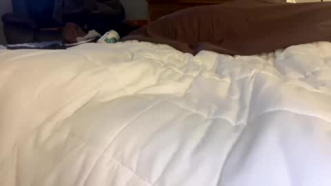 Snapshot of guyatx chatting on October 15, 2025, 4:23 am guyatx online show from October 15, 2025, 4:23 am