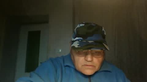 Snapshot of guyboy73 chatting on October 7, 2025, 3:31 pm guyboy73 online show from October 7, 2025, 3:31 pm