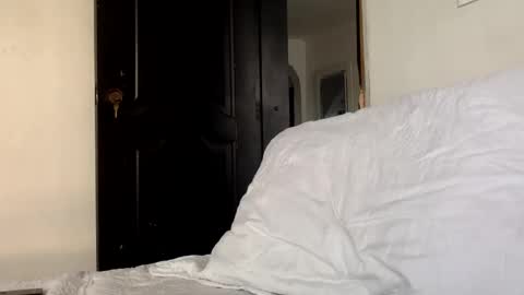 Andy online show from December 5, 2025, 11:41 am