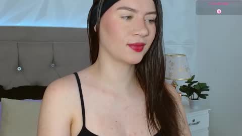 Gwen Drew online show from October 14, 2025, 12:50 pm