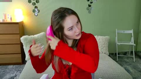 Snapshot of gwen_lady chatting on March 5, 2025, 10:11 am Sweety Kitty online show from March 5, 2025, 10:11 am