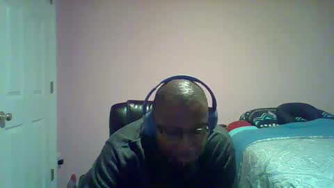 gyesaw1970 online show from September 17, 2025, 5:42 am