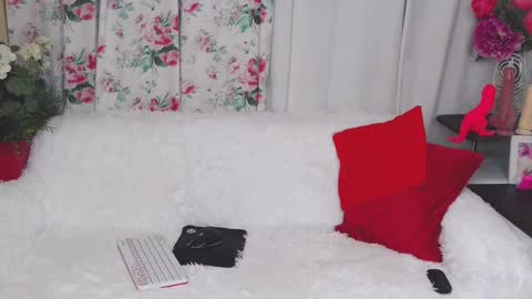 Snapshot of gypsygranny chatting on December 6, 2024, 6:26 am Eva online show from December 6, 2024, 6:26 am