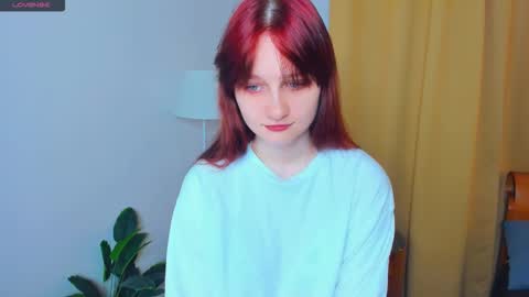 Kelly  Lilly online show from November 2, 2025, 6:43 pm