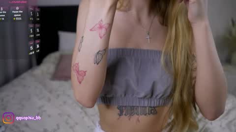 Snapshot of hadleynichols chatting on November 29, 2025, 1:08 am Hi Im Rebecca Glad to see you in my room PVT is open online show from November 29, 2025, 1:08 am